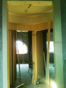disimpegno circolare, pareti in legno